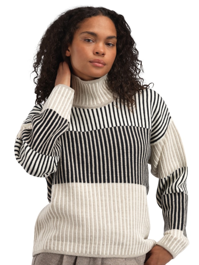Dale Of Norway Skarstind Fem Sweater-SAMPLE