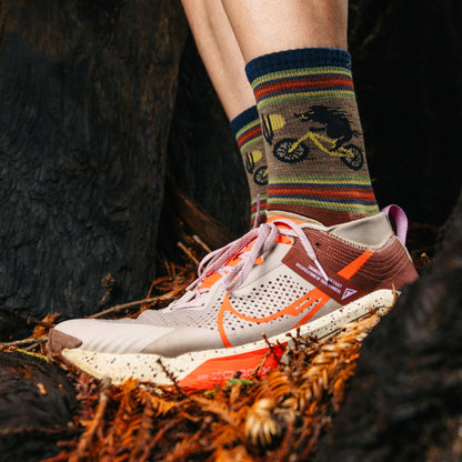Darn Tough Men's Willoughby Micro Crew Lightweight Hiking Socks product image