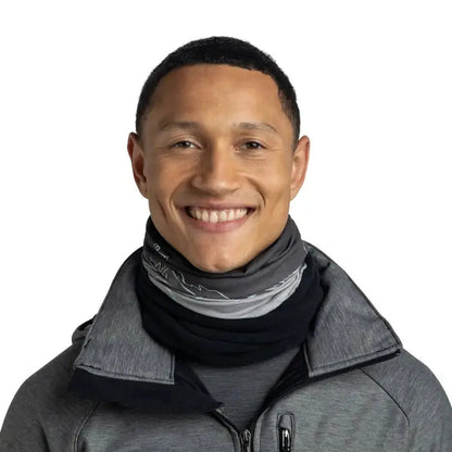 A model wears the Buff Polar - Unal G in grey against a plain white background.