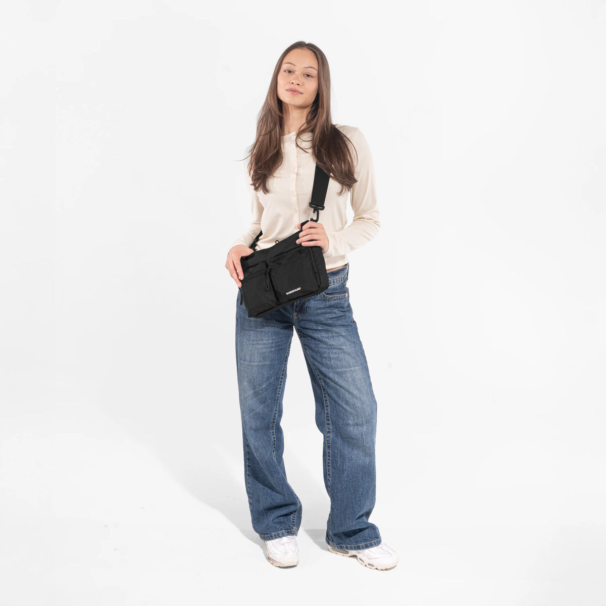Sherpani Ceara | Expandable Crossbody - Chromatic Black product image