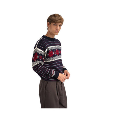 Side view of the Dale Of Norway Egersund Masc. Sweater-SAMPLE in MarineOffWhite against a white background.
