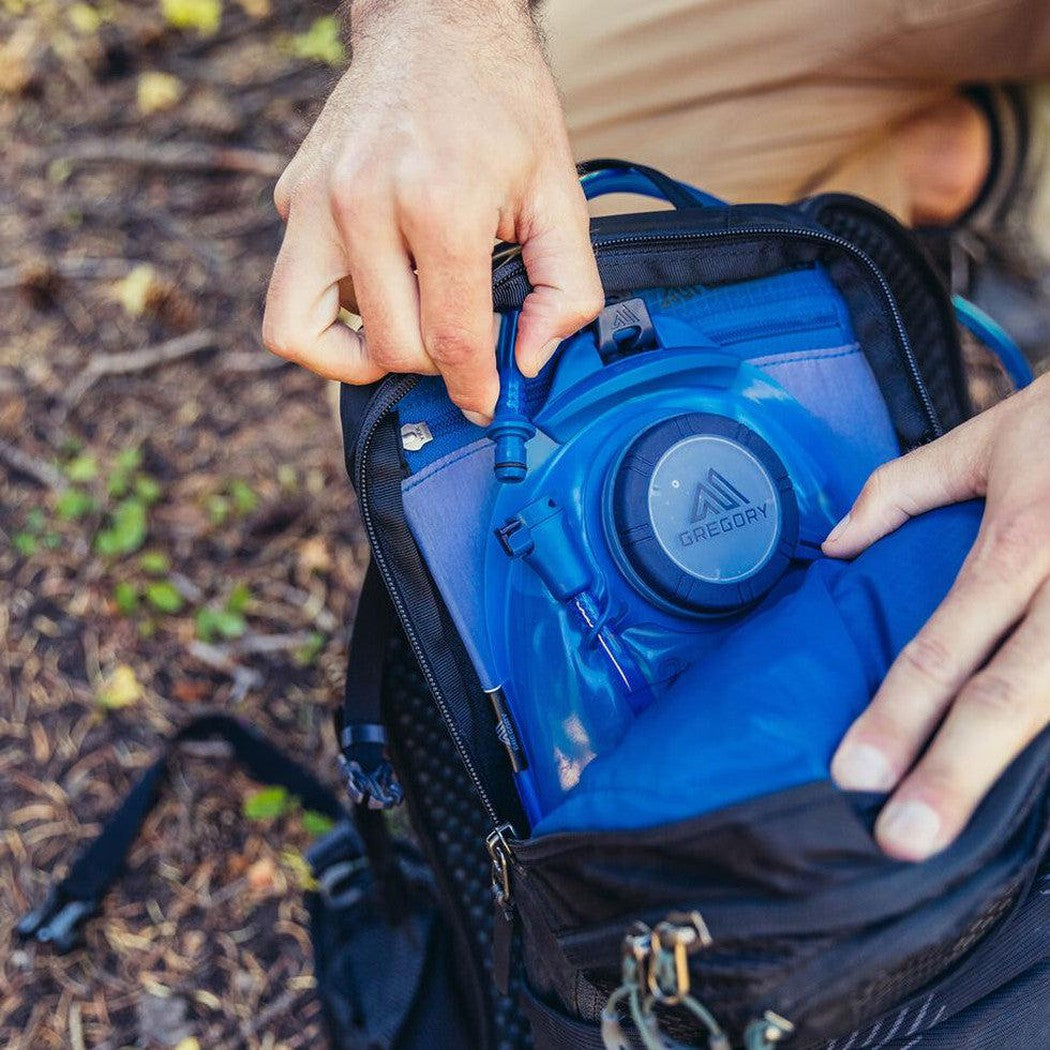 Gregory Salvo 8 H20-Camping - Backpacks - Daypacks-Gregory-Spark Navy-Appalachian Outfitters