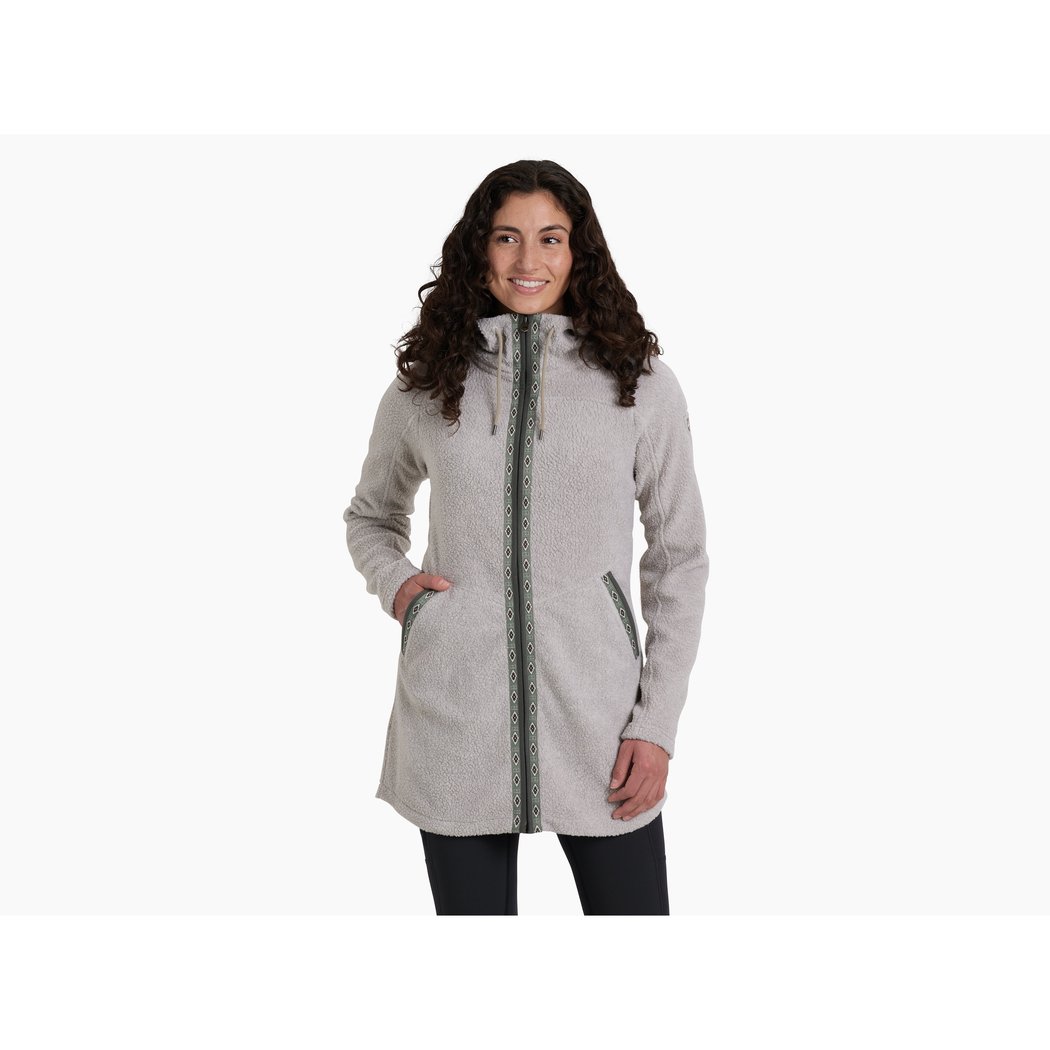 Front view of the Kuhl Hygge™ Long in NATURAL with a model wearing it against a white background.