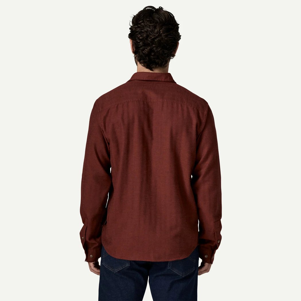 Patagonia Men's Long Sleeve Cotton in Conversion LW Fjord Flannel Shirt