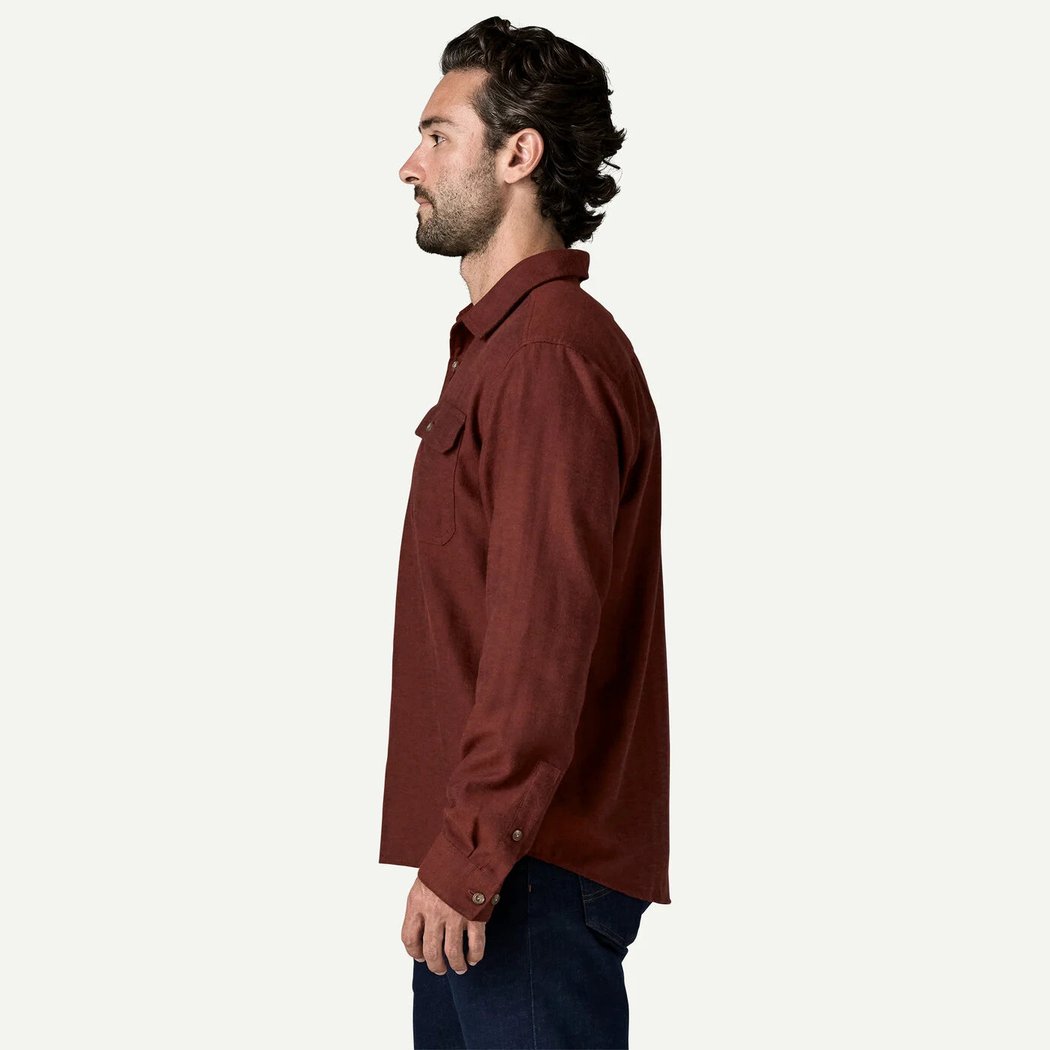Patagonia Men's Long Sleeve Cotton in Conversion LW Fjord Flannel Shirt