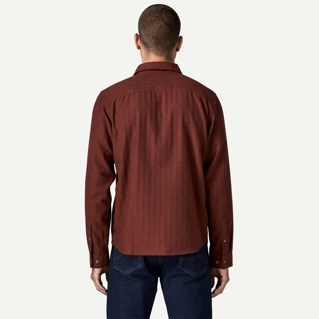 Patagonia Men's Long Sleeve Cotton in Conversion LW Fjord Flannel Shirt