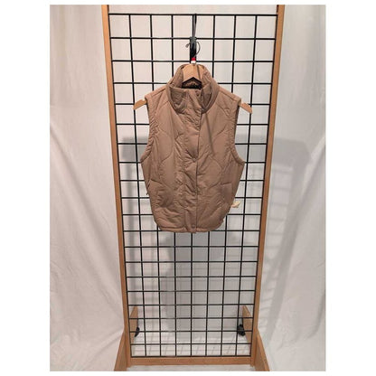 Front view of the Prana Womens Encinitas Vest-SAMPLE in Shroom hanging on a grid display against a white backdrop.