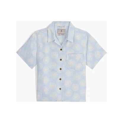 A front view of the Royal Robbins Women's Camino Pucker Short Sleeve in Skyway Ray Pt with a pocket and buttons, against a white background.