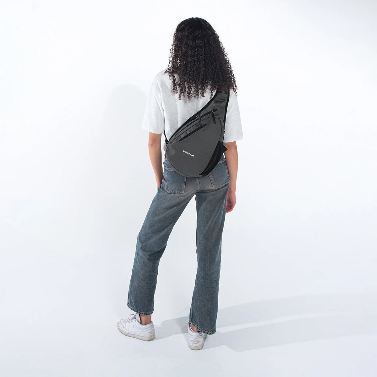 Sherpani Esprit AT | Anti-Theft Sling - Granite Grey product image