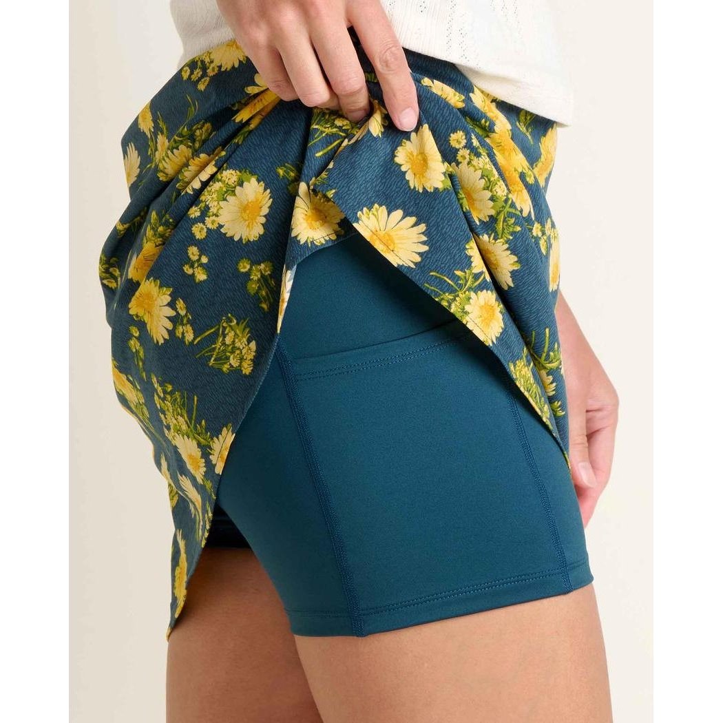 Midnight Print Toad & Co Women's Sunkissed Weekend Skort shown on a model with a white background.