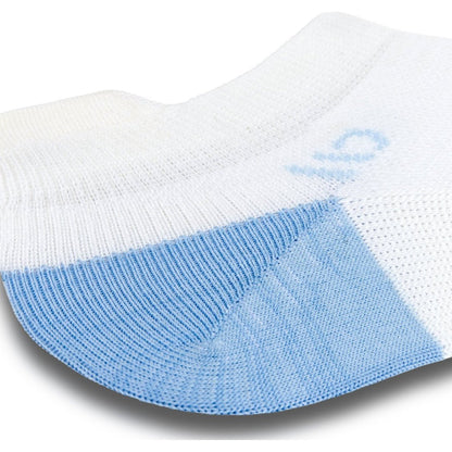 Close-up of the Wide Open Women's Solid No Cushion Ankle Socks in White showing the blue toe and heel sections.